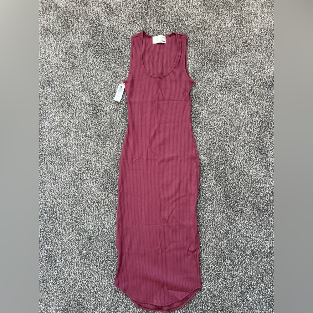 Aritzia / Wilfred Free Dress